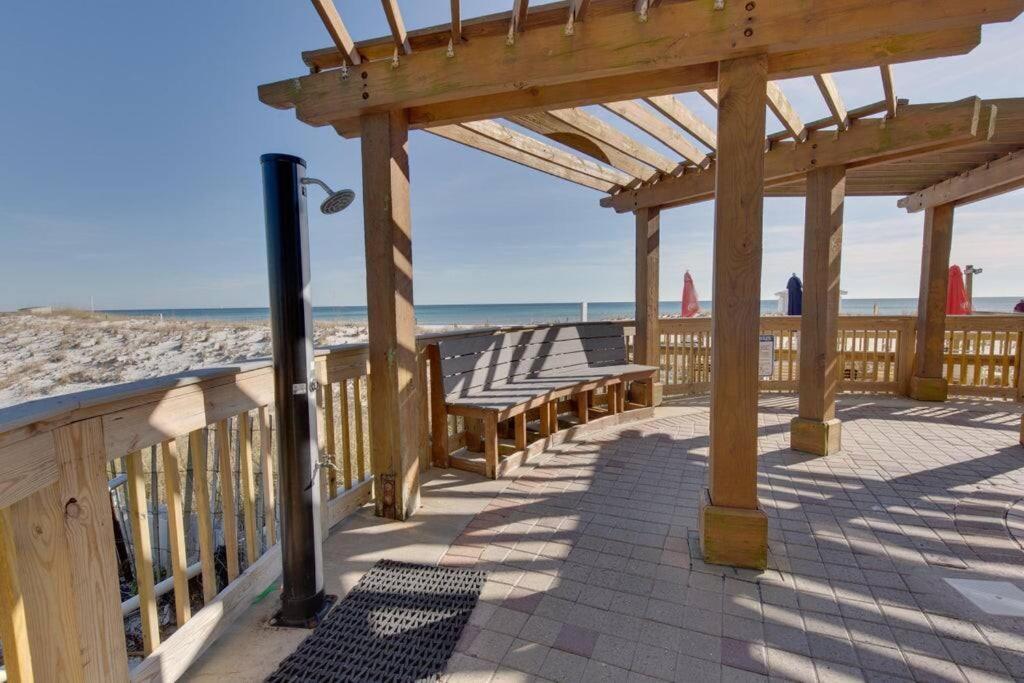 Pelican Beach Resort-Walkout Unit-On The Beach デスティン エクステリア 写真