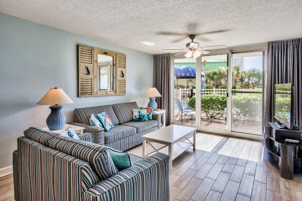 Pelican Beach Resort-Walkout Unit-On The Beach デスティン エクステリア 写真